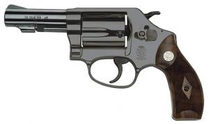 Smith & Wesson 5 Round 38 Classic Revolver w/3" Barrel/Wood