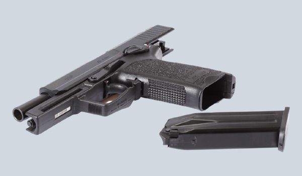 Heckler Koch USP 40SW 13RD NIGHT SIGHTS 3 Mags M704001SPL