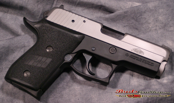 Sig Sauer P220 Compact C3 Custom Shop SAS