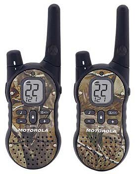 Motorola 12 Mile 2-Way Radio w/Rechargeable Battery/Realtree