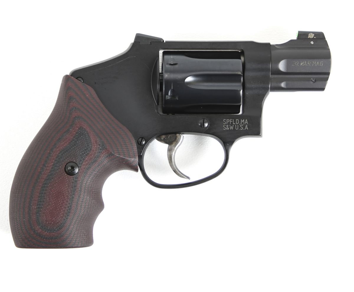 Smith Wesson 432 Ultimate Carry .32 HR Revolver 14035