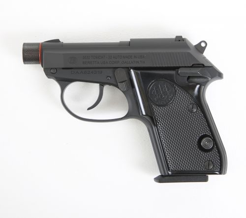 Beretta Tomcat Covert 32 ACP, 2.9 Threaded Barrel, Black