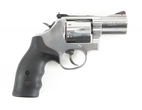 Smith & Wesson 686 .357 Mag 2.5 Barrel, 6 Shot Revolver, Factory Demo