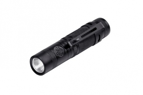 Smith & Wesson M&P Black Anodized Aluminum Flashlight w/85 L