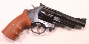 Smith & Wesson Model 25 Mountain Gun 45 Long Colt Revolver - 160929 Smith & Wesson Model 25 Mountain Gun 45 Long Colt Revolver - 160929