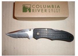 COL  MO'SKEETER RAZOR SHARP KNIFE