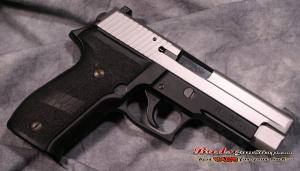Sig Sauer P226R .40 2 Tone Night Sights 3 mags - E26R40TSSDAKG Sig Sauer P226R .40 2 Tone Night Sights 3 mags - E26R40TSSDAKG