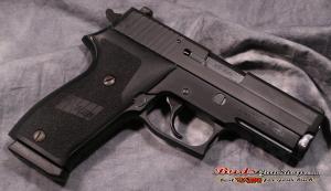 Sig Sauer P220R .45 Carry Night Sights 3 Mags - 220R345BSSG Sig Sauer P220R .45 Carry Night Sights 3 Mags - 220R345BSSG