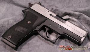 Sig Sauer P220R .45 Carry 2 Tone Night Sights 3 mags - 220R345TSSG Sig Sauer P220R .45 Carry 2 Tone Night Sights 3 mags - 220R345TSSG