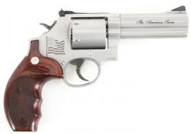 Smith & Wesson Classic Model 19 K-Frame 357 Magnum Revolver Smith & Wesson Classic Model 19 K-Frame 357 Magnum Revolver
