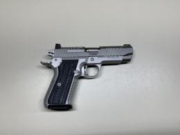 Beretta 92FS LE Inox 9mm Pistol Beretta 92FS LE Inox 9mm Pistol