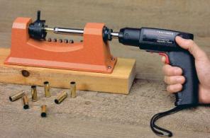 LYM UNIVERSAL TRIMMER POWER ADAPTER - 7862001 LYM UNIVERSAL TRIMMER POWER ADAPTER - 7862001