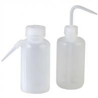 SQUEEZE BOTTLES